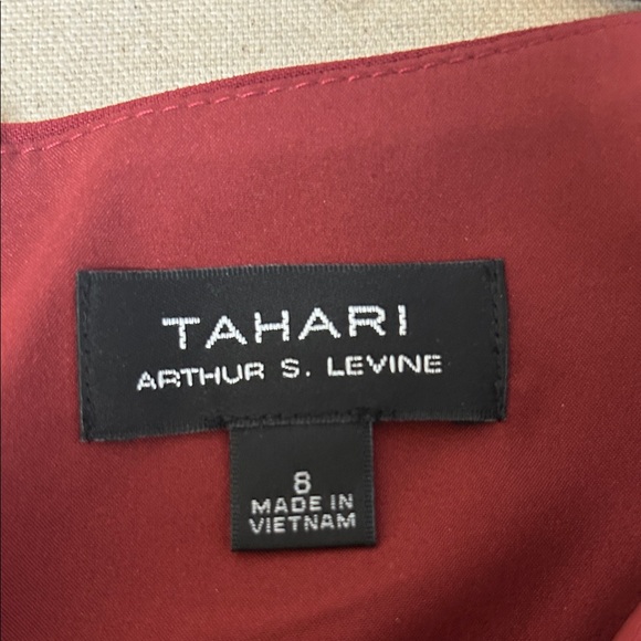 NWT Tahari Burgundy Sleeveless Dress Size 8 - Picture 4 of 7